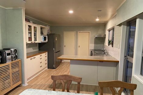 Photo of property in 15 Vanbrugh Place, Bucklands Beach, Auckland, 2014