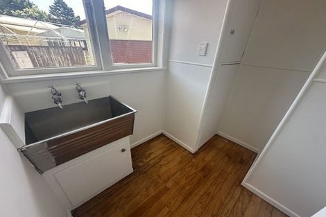 Photo of property in 135 Weymouth Road, Manurewa, Auckland, 2102