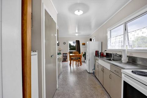 Photo of property in 13 Gibson Place, Patea, 4520