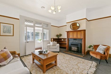 Photo of property in 45 Palliser Road, Roseneath, Wellington, 6011