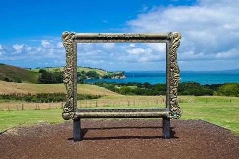 Photo of property in 1418 Whangaparaoa Road, Army Bay, Whangaparaoa, 0930