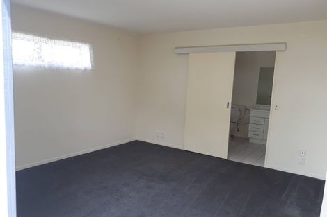Photo of property in Krisley Court, 7/6 Ambrico Place, New Lynn, Auckland, 0600