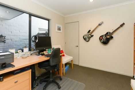 Photo of property in 87 Merlot Drive, Greenmeadows, Napier, 4112