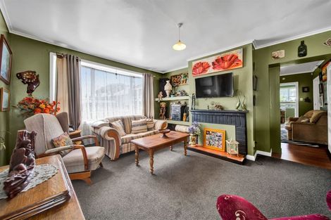 Photo of property in 2 Egmont Street, Patea, 4520