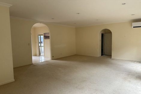 Photo of property in 12 Malin Place, Pinehill, Auckland, 0632