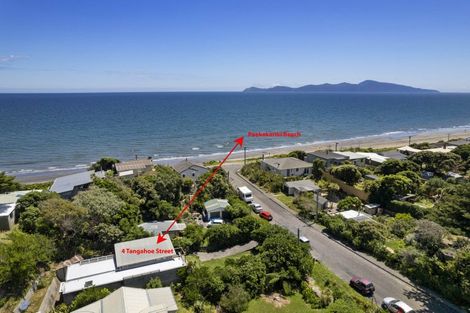 Photo of property in 4 Tangahoe Street, Paekakariki, 5034