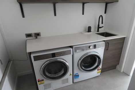 Photo of property in 2/66 Nelson Street, Howick, Auckland, 2014