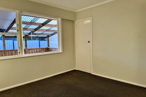 Photo of property in 2 Newcastle Street, Hokowhitu, Palmerston North, 4410