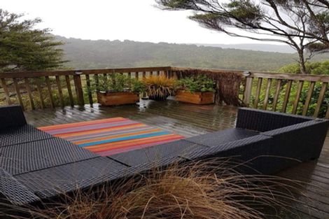 Photo of property in 8 Unity Road, Waitakere, Henderson, 0781