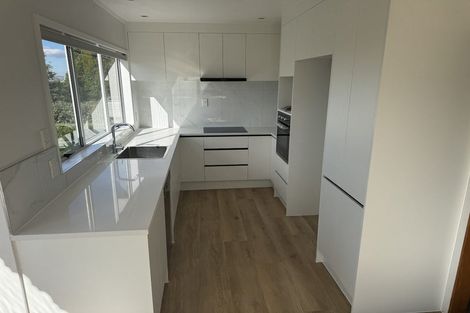 Photo of property in 23 Chatswood Grove, Chatswood, Auckland, 0626