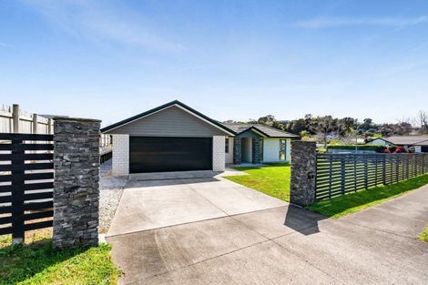 Photo of property in 23 Garrett Drive, Whalers Gate, New Plymouth, 4310