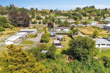 Photo of property in 9c Milne Street, Hunterville, 4730
