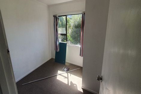 Photo of property in 17 Cedar Heights Avenue, Massey, Auckland, 0614