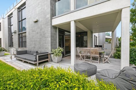 Photo of property in Vivaldi Apartments, 7/48 Marine Parade, Mount Maunganui, 3116