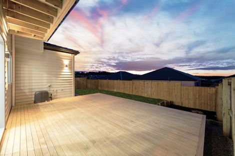 Photo of property in 21 Black Shed Road, Flat Bush, Auckland, 2019