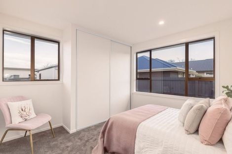 Photo of property in 185 Bowhill Road, New Brighton, Christchurch, 8083