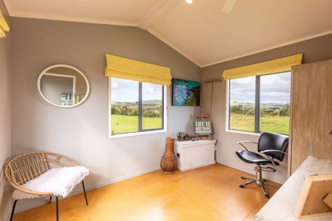 Photo of property in 47 Cowper Side Road, Dannevirke, 4976