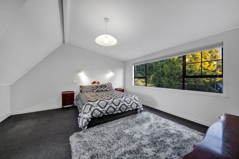 Photo of property in 48 Kairau Road West, Sentry Hill, New Plymouth, 4373