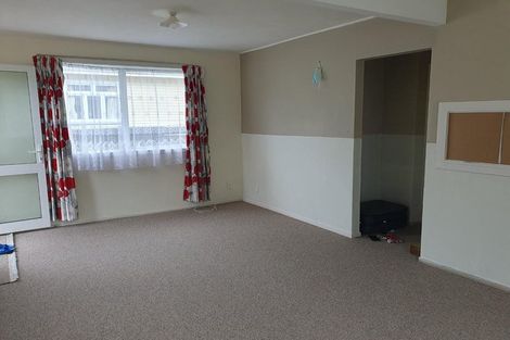 Photo of property in 40h Leighton Avenue, Waiwhetu, Lower Hutt, 5010