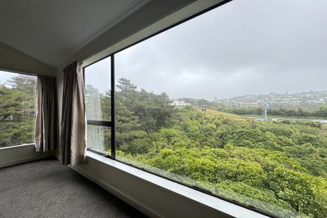 Photo of property in 4a Mcmahon Way, Paparangi, Wellington, 6037