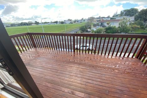 Photo of property in 62 Cardiff Road, Pakuranga, Auckland, 2010