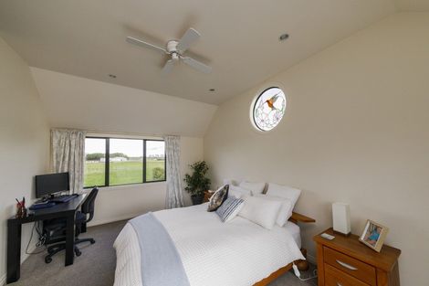 Photo of property in 84 Oroua Road, Kairanga, Palmerston North, 4475