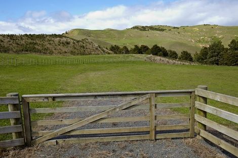 Photo of property in 70 Haul Road, Tahekeroa, Kaukapakapa, 0873