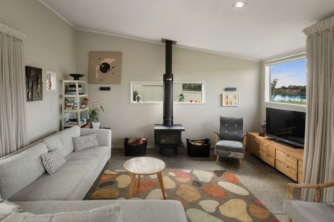 Photo of property in 32 Roretana Drive, Athenree, Waihi Beach, 3177