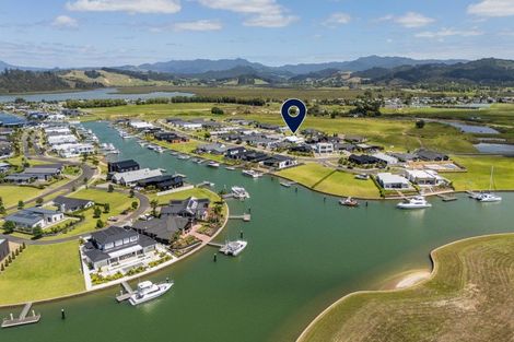 Photo of property in 11 Onerere Drive, Whitianga, 3510