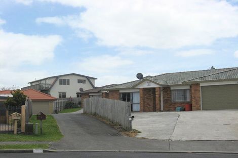 Photo of property in 21 Eloise Place, Clendon Park, Auckland, 2103