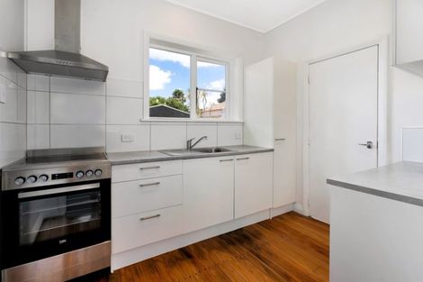 Photo of property in 54 Wainui Avenue, Point Chevalier, Auckland, 1022