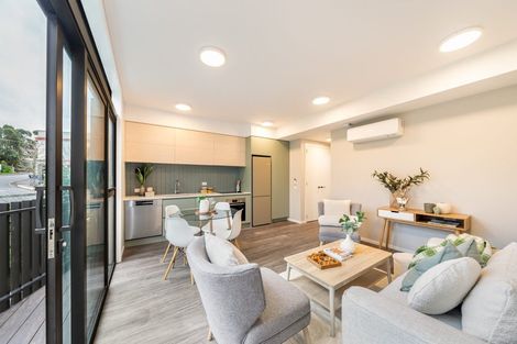 Photo of property in 2/52 Northland Road, Northland, Wellington, 6012