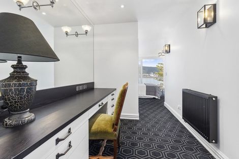 Photo of property in 322 Oriental Parade, Oriental Bay, Wellington, 6011