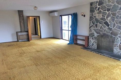 Photo of property in 11 Bob Reid Crescent, Darfield, 7571