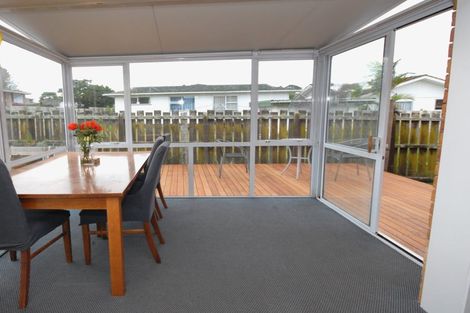 Photo of property in 1/11 Kapiti Place, Sunnynook, Auckland, 0620