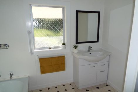 Photo of property in 43 Bath Street, Brighton, Dunedin, 9035