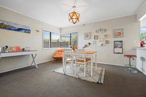 Photo of property in 37 Radiata Street, Fairview Downs, Hamilton, 3214