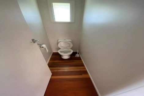 Photo of property in 4 Roband Avenue, Glenfield, Auckland, 0629