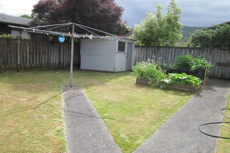 Photo of property in 35 Atiawa Crescent, Waiwhetu, Lower Hutt, 5010
