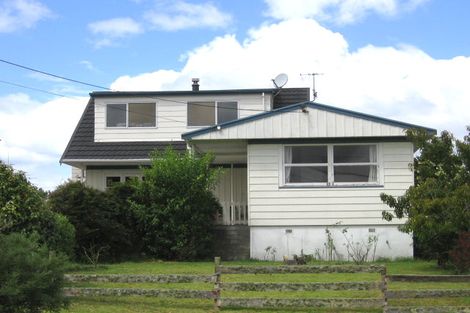 Photo of property in 17 Rambler Crescent, Beach Haven, Auckland, 0626