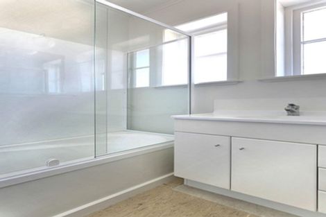 Photo of property in 30 Piko Crescent, Riccarton, Christchurch, 8041