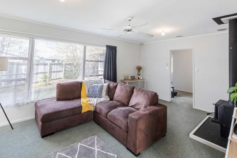 Photo of property in 69 Aquarius Drive, Kawaha Point, Rotorua, 3010