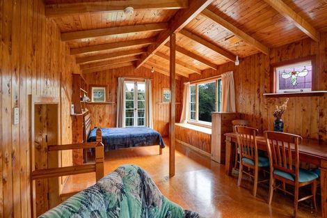 Photo of property in 100 Conway Road, Eltham, 4322