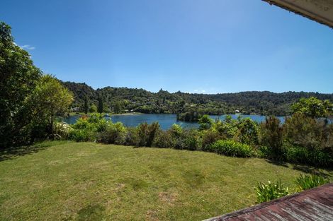 Photo of property in 9 Alexander Road, Lake Tarawera, Rotorua, 3076