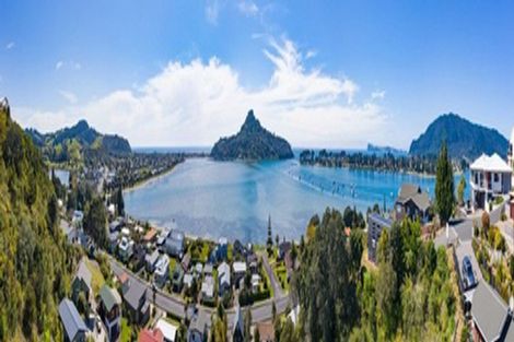 Photo of property in 12 Pine Grove, Tairua, 3508