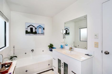 Photo of property in 5b Porchester Road, Papakura, 2110