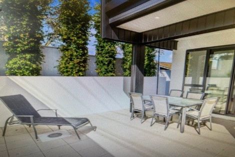 Photo of property in 39 Hyde Road, Rothesay Bay, Auckland, 0630