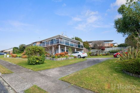 Photo of property in 2 Haratua Place, Springfield, Rotorua, 3015