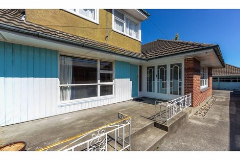 Photo of property in 8 Shearer Avenue, Papanui, Christchurch, 8052