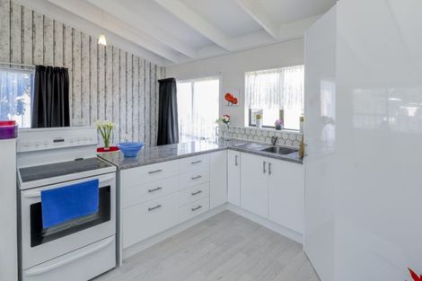 Photo of property in 4 Kirkcaldie Grove, Levin, 5510